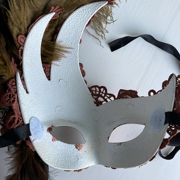 Masquerade mask - Picture 3 of 3